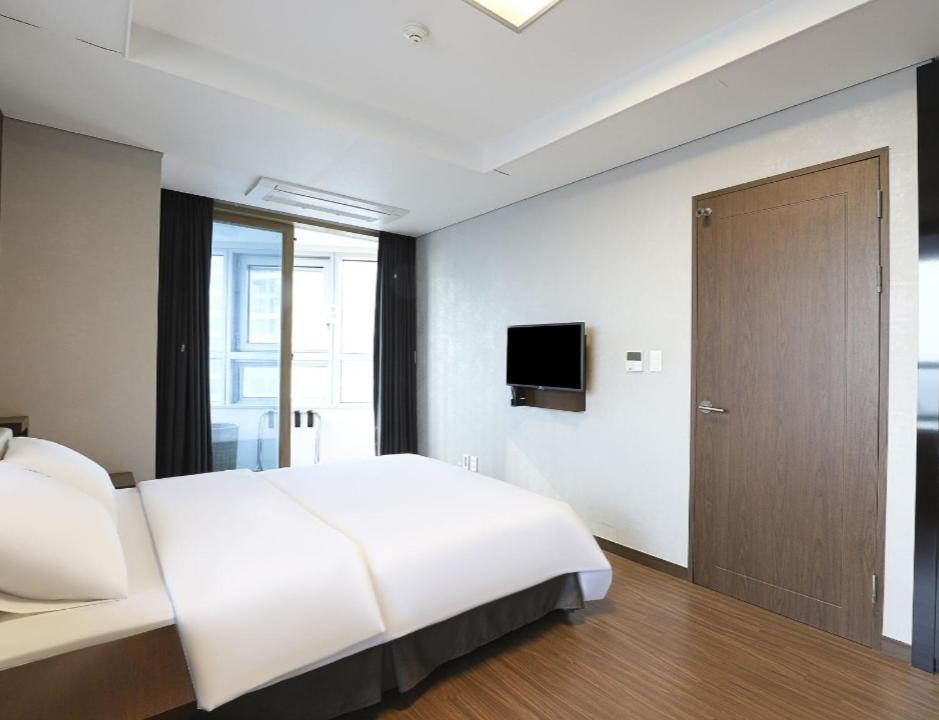 Haeundae Wide Ocean View & Residence ปูซาน ภายนอก รูปภาพ