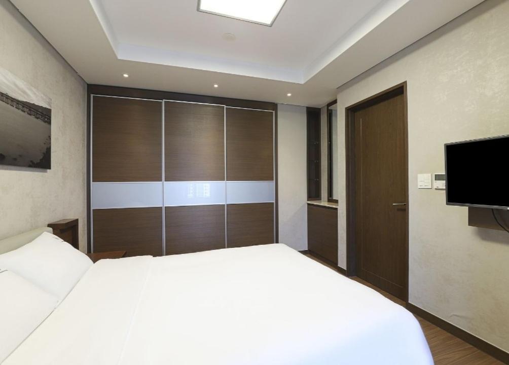 Haeundae Wide Ocean View & Residence ปูซาน ภายนอก รูปภาพ