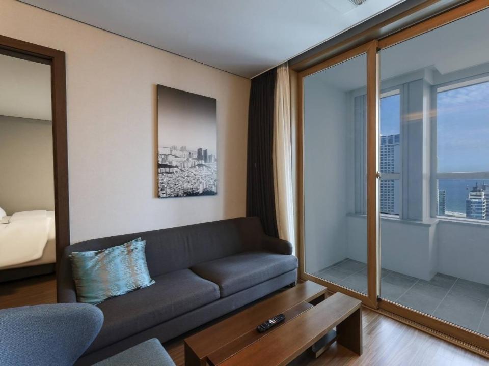 Haeundae Wide Ocean View & Residence ปูซาน ภายนอก รูปภาพ
